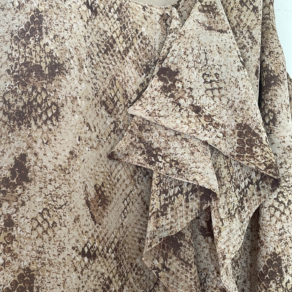 Kate Hill Blouse - Picture 2 of 3